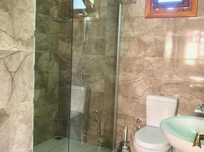 Lembos Karpaz Affittacamere 4*