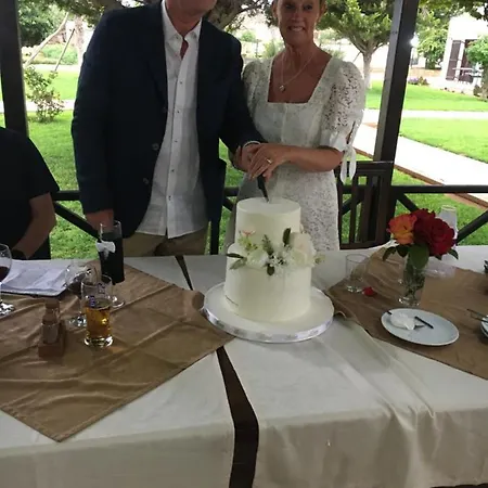 ゲストハウス Lembos Karpaz Rizokarpaso